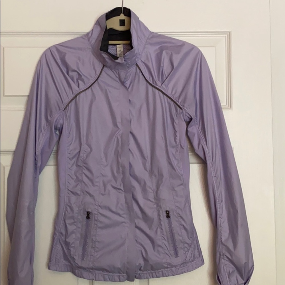 Lululemon wind jacket. Size 4